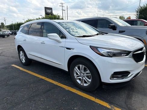 Used 2019 Buick Enclave Essence FWD image 2