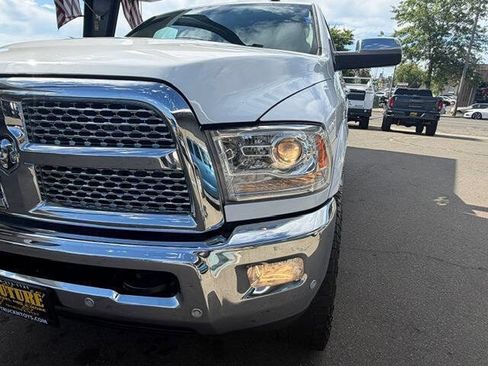 Used 2017 RAM 2500 Laramie AWD/4WD image 9