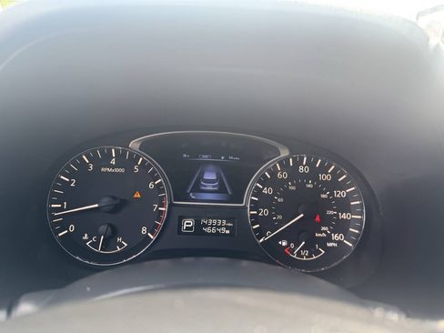 Used 2015 Nissan Pathfinder Platinum w/ Cargo Package FWD image 39