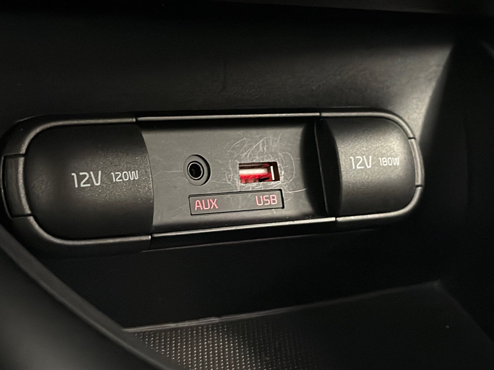 Used 2019 Kia Soul FWD image 28