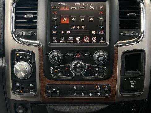 Used 2016 RAM 1500 Laramie w/ Convenience Group AWD/4WD image 9