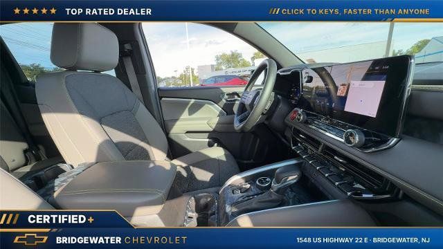Used 2023 Chevrolet Colorado ZR2 AWD/4WD image 16