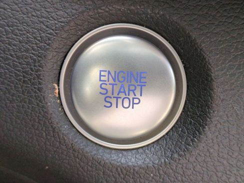 Used 2019 Hyundai Santa Fe SEL image 26