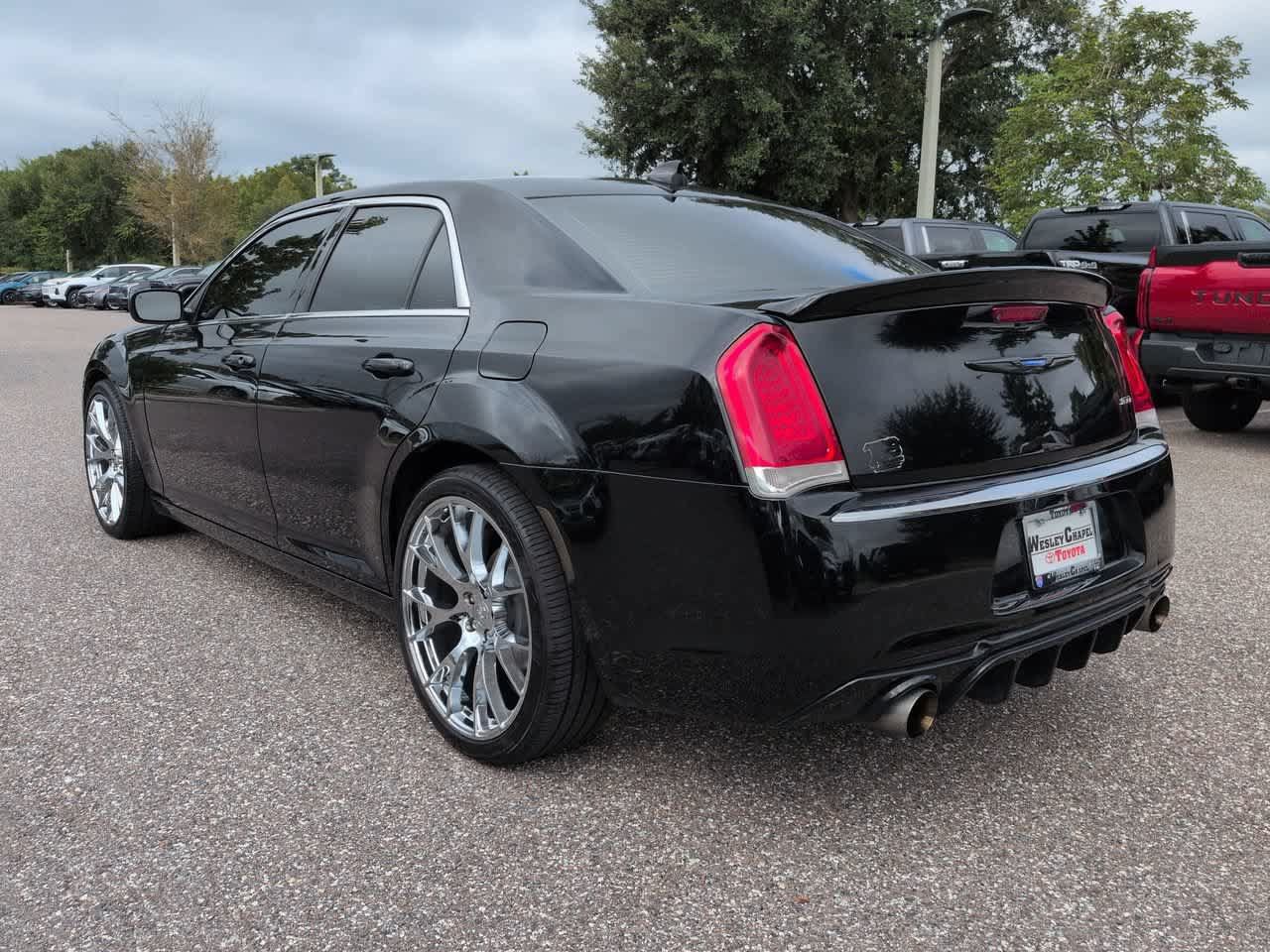 Used 2019 Chrysler 300 Touring L w/ Quick Order Package 22F RWD image 4