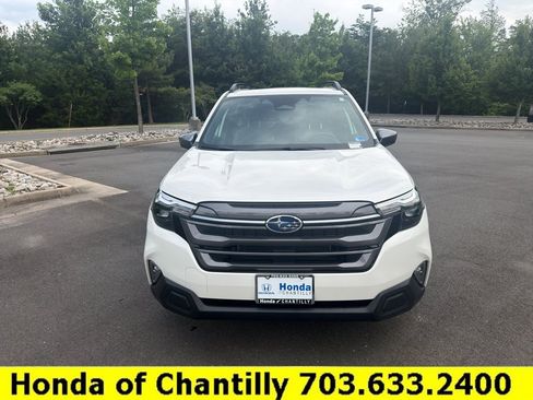 Used 2026 Subaru Forester Premium AWD/4WD image 2