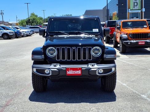 New 2025 Jeep Wrangler Sahara image 4
