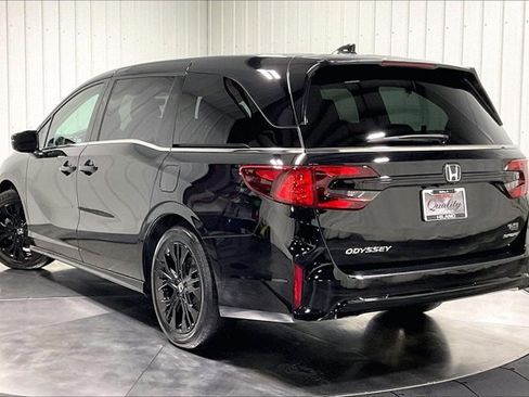 Used 2025 Honda Odyssey Sport-L image 12