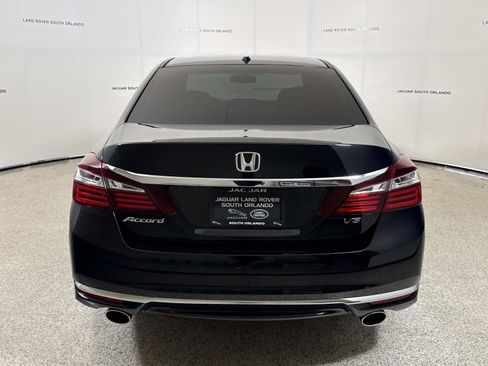 Used 2017 Honda Accord EX-L image 4