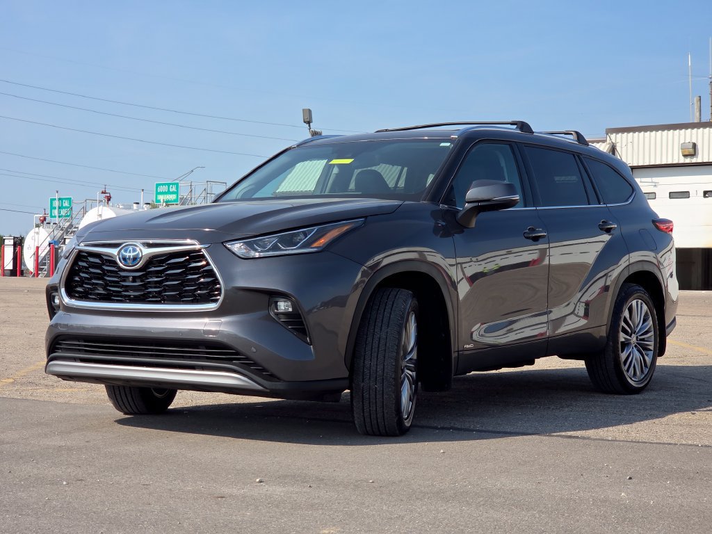 Used 2022 Toyota Highlander Platinum AWD/4WD image 23