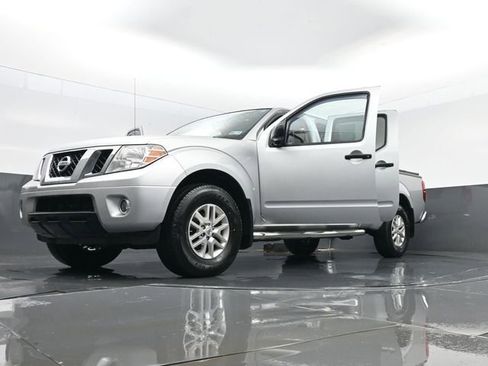 Used 2016 Nissan Frontier SV w/ SV Value Truck Package image 31
