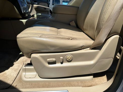 Used 2007 Chevrolet Tahoe LTZ w/ LTZ Preferred Equipment Group AWD/4WD image 21