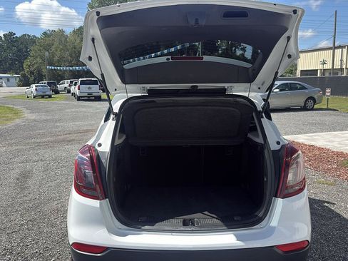 Used 2017 Buick Encore Preferred FWD image 19
