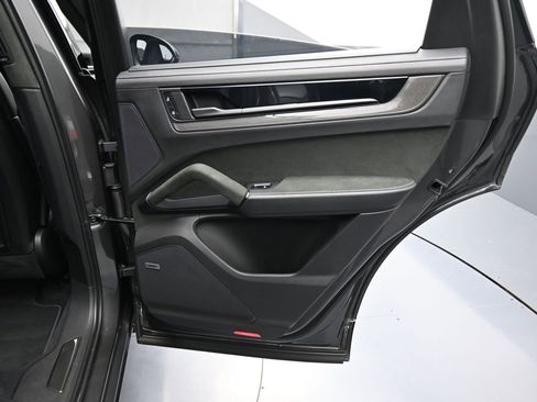 Certified 2024 Porsche Cayenne Turbo GT image 26