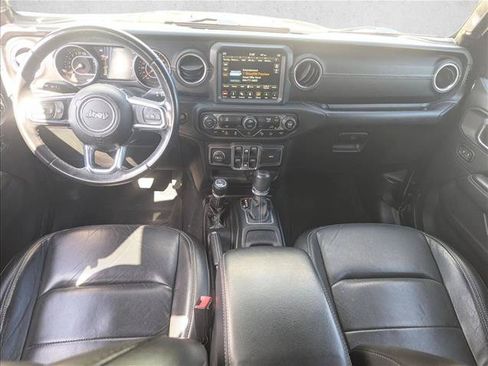 Used 2018 Jeep Wrangler Unlimited Sahara AWD/4WD image 16