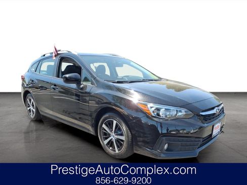 Certified 2023 Subaru Impreza 2.0i Premium AWD/4WD image 1