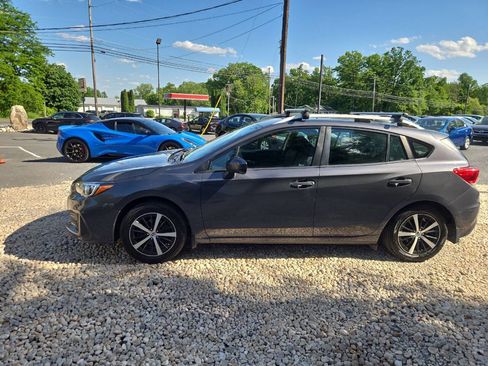 Used 2019 Subaru Impreza 2.0i Premium AWD/4WD image 3