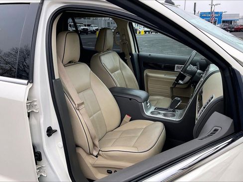 Used 2008 Lincoln MKX AWD image 7