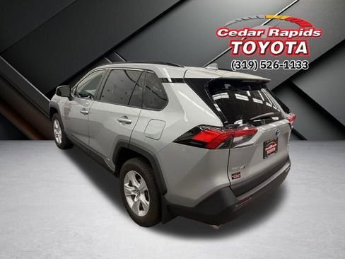 Used 2020 Toyota RAV4 XLE image 3