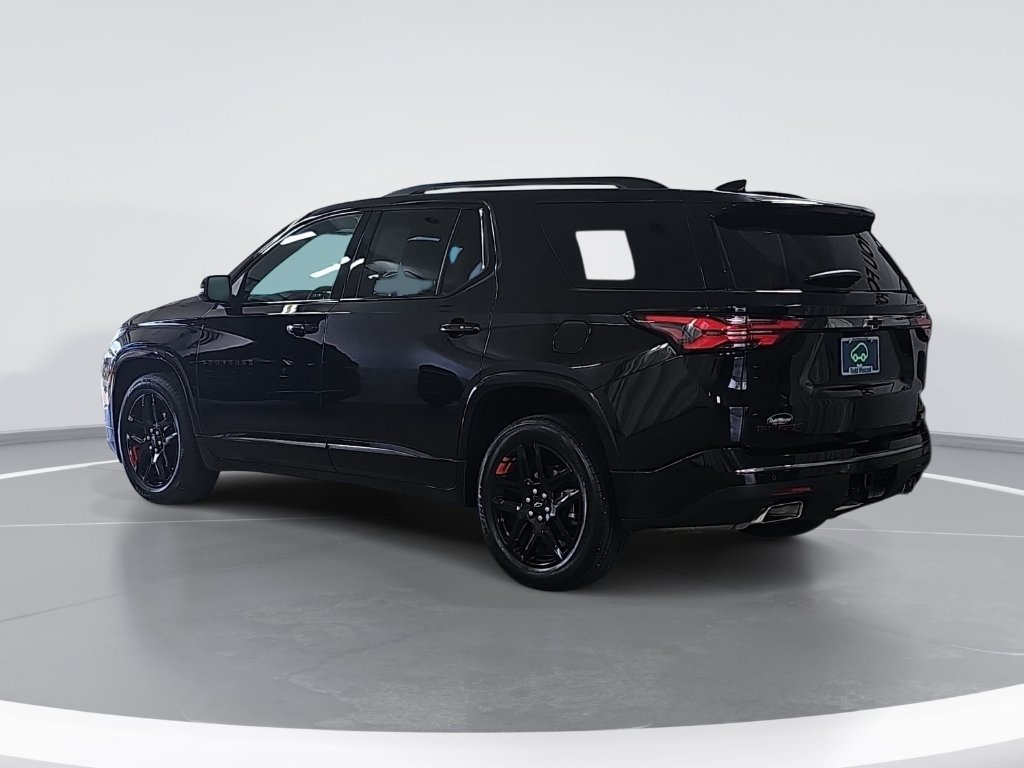 Certified 2023 Chevrolet Traverse Premier w/ Redline Edition AWD/4WD image 6