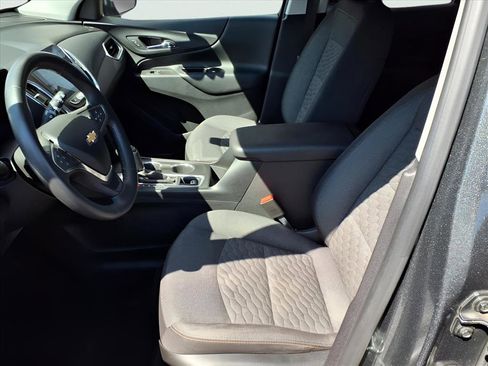 Used 2018 Chevrolet Equinox LT w/ Sun & Infotainment Package image 31