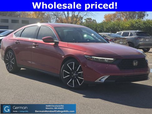 Certified 2023 Honda Accord Touring image 2