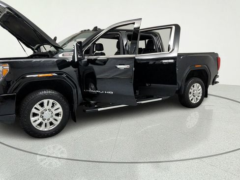 Used 2023 GMC Sierra 2500 Denali w/ Denali Ultimate Package AWD/4WD image 9