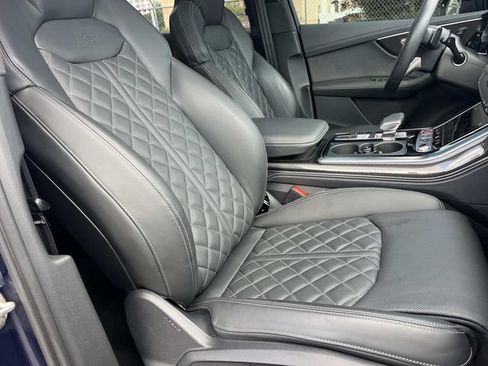 Used 2023 Audi SQ7 Prestige AWD/4WD image 29