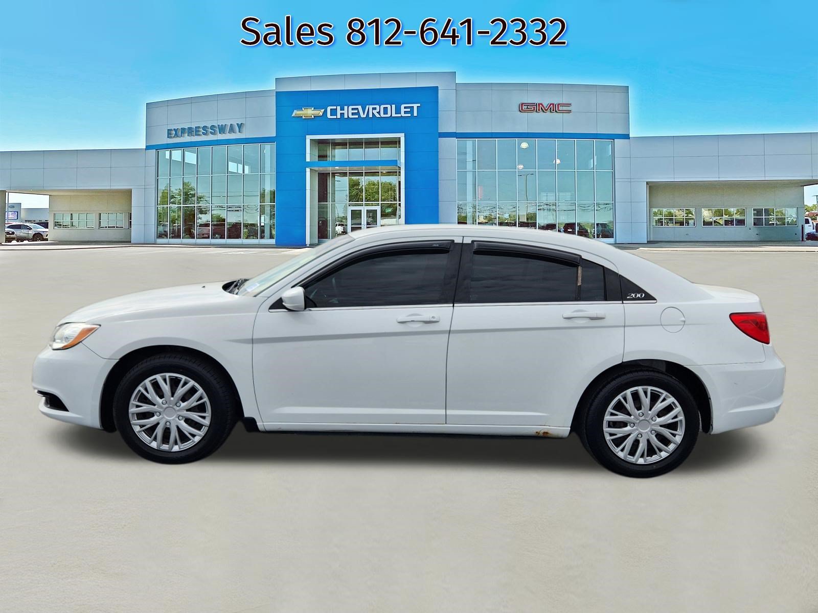 Used 2014 Chrysler 200 LX FWD image 4