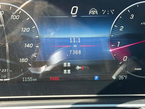 Used 2025 Mercedes-Benz GLS 450 4MATIC image 16