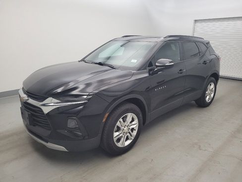 Used 2019 Chevrolet Blazer LT FWD image 2