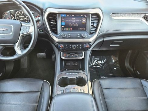 Used 2020 GMC Acadia Denali AWD/4WD image 11