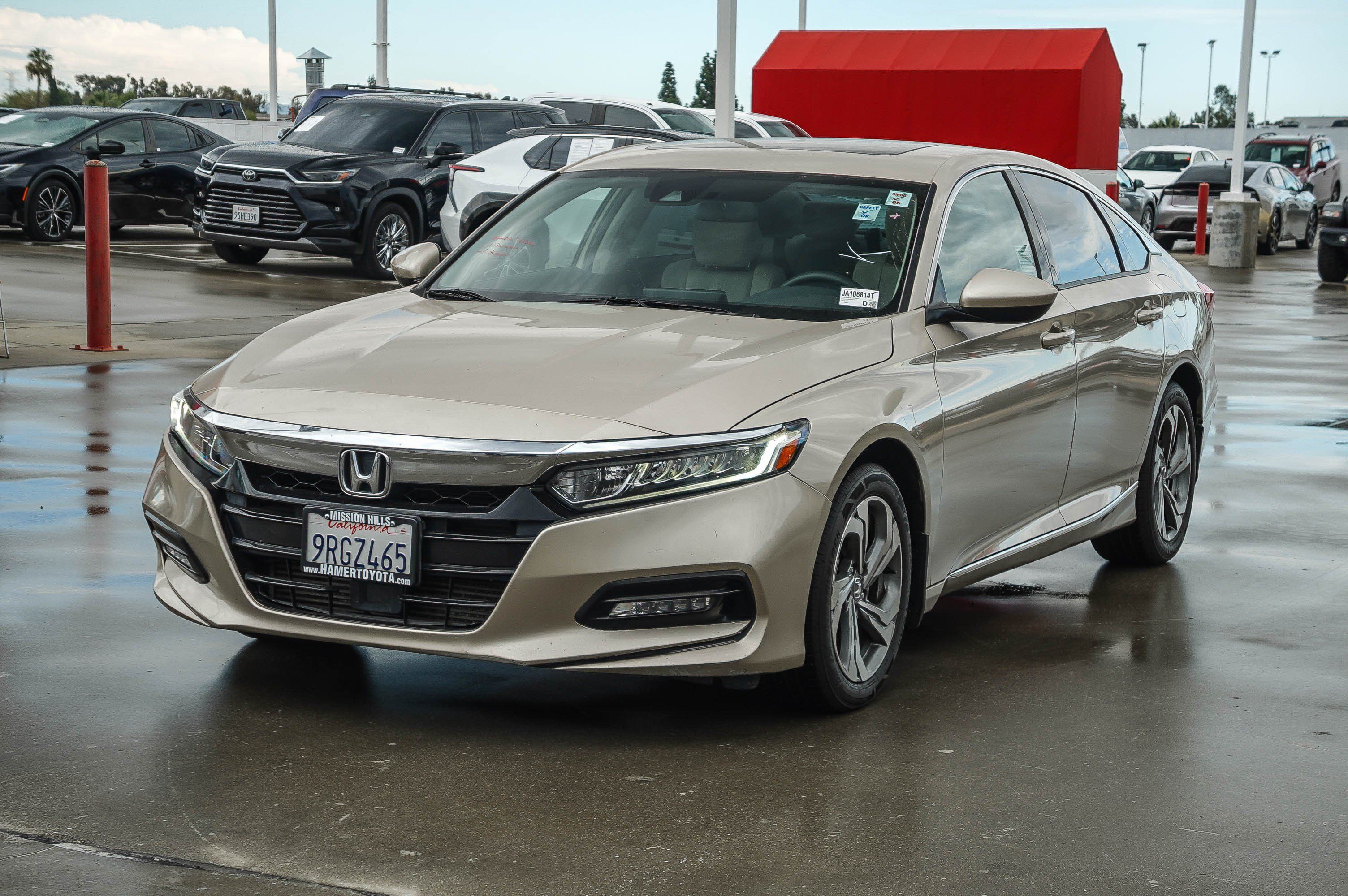 Used 2018 Honda Accord EX image 3