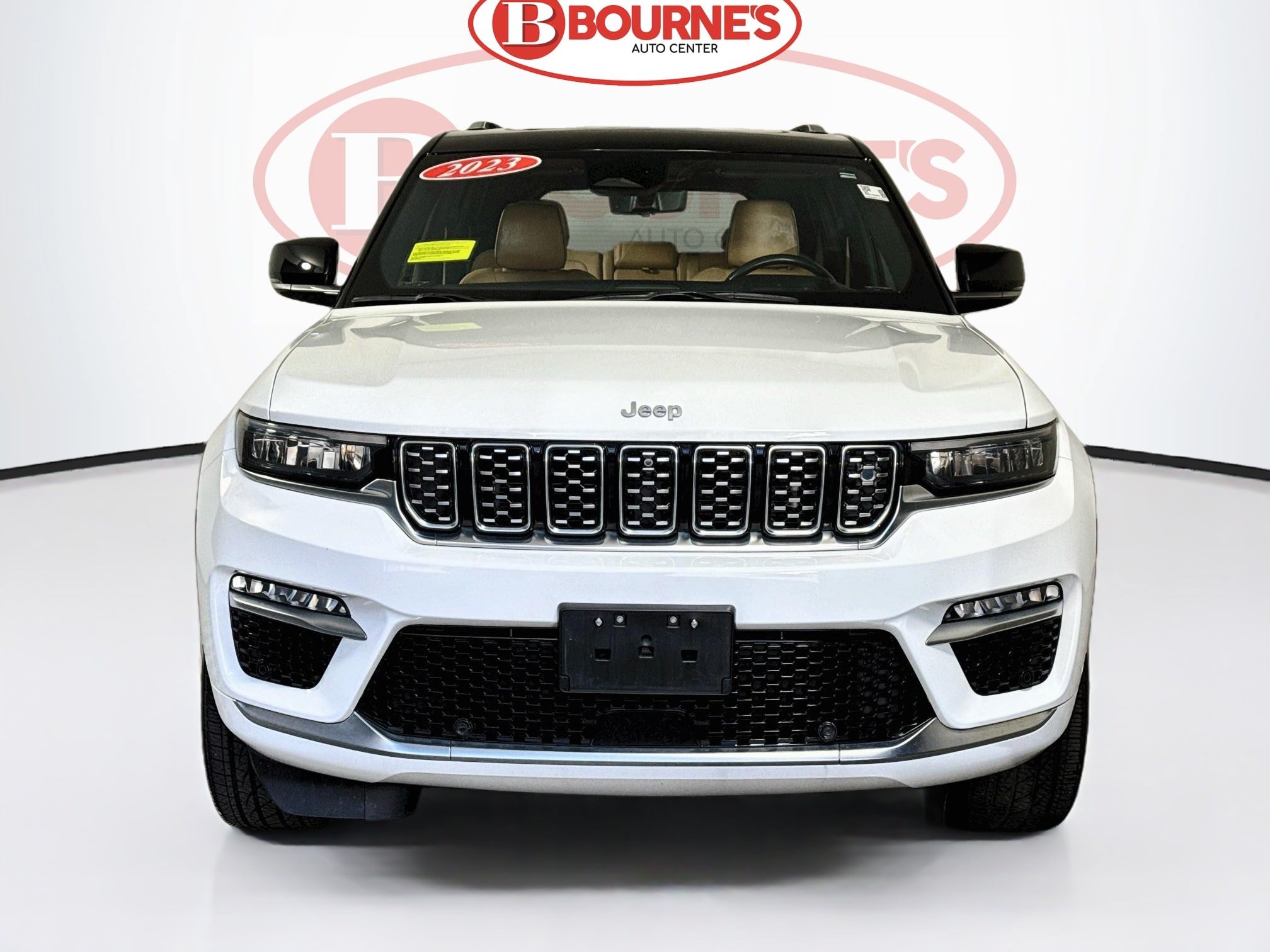Used 2023 Jeep Grand Cherokee Summit w/ Advanced Protech Group IV AWD/4WD image 7