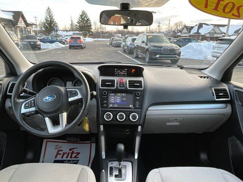 Used 2017 Subaru Forester 2.5i w/ Alloy Wheel Package image 11
