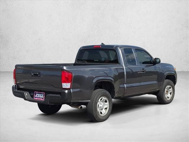 Used 2017 Toyota Tacoma SR RWD image 5