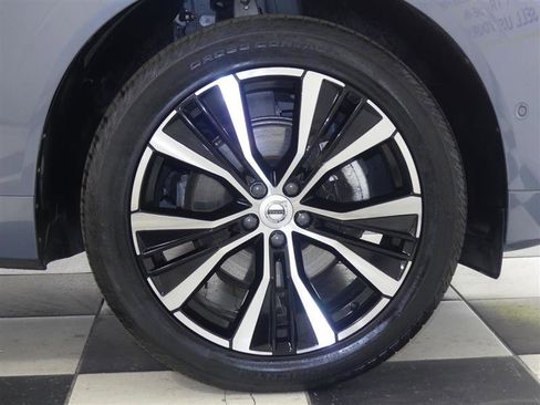 Used 2023 Volvo XC60 B5 Plus w/ Climate Package image 36