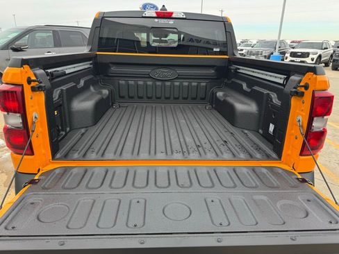 New 2026 Ford Maverick Lariat w/ Black Appearance Package image 9