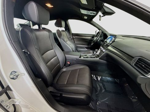 Used 2020 Honda Accord Sport image 29
