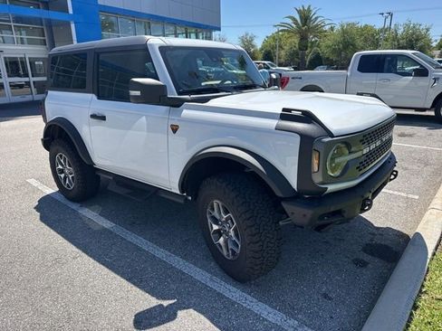 Used 2024 Ford Bronco Badlands image 1