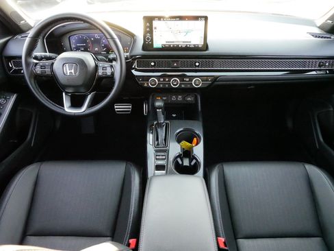 Used 2022 Honda Civic Sport Touring image 10