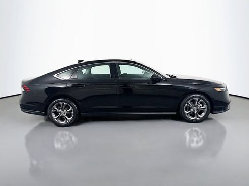 Certified 2023 Honda Accord EX image 8