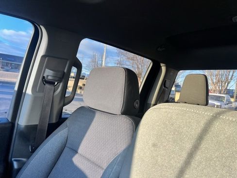 Used 2023 Chevrolet Silverado 2500 Custom w/ Custom Value Package image 17