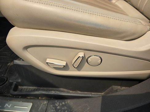 Used 2019 Lincoln Nautilus Reserve w/ Cargo Utility Package AWD/4WD image 16
