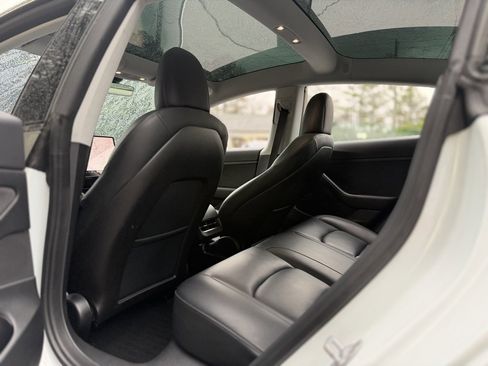 Used 2020 Tesla Model 3 Standard Range Plus image 30