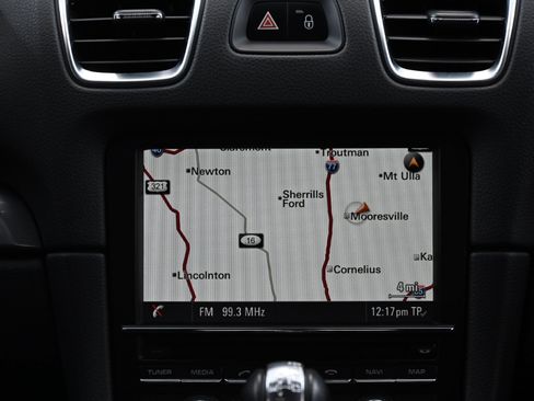 Used 2016 Porsche Cayman image 31