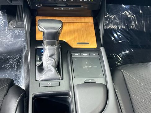 Used 2020 Lexus ES 350 w/ Accessory Package image 19