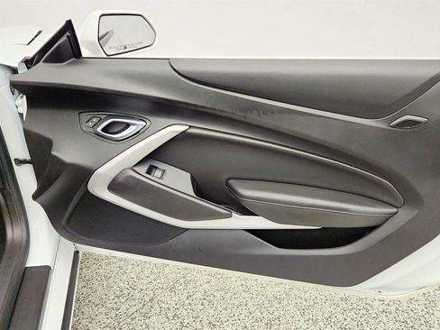 Used 2020 Chevrolet Camaro LT RWD image 26