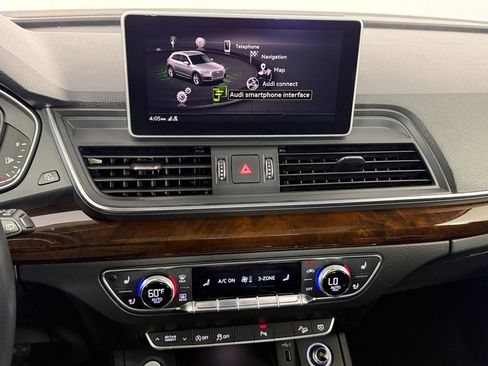 Used 2018 Audi Q5 2.0T Premium Plus w/ Premium Plus Package image 24