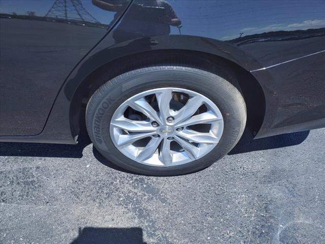 Used 2019 Chevrolet Malibu LT w/ Driver Confidence Package FWD image 8
