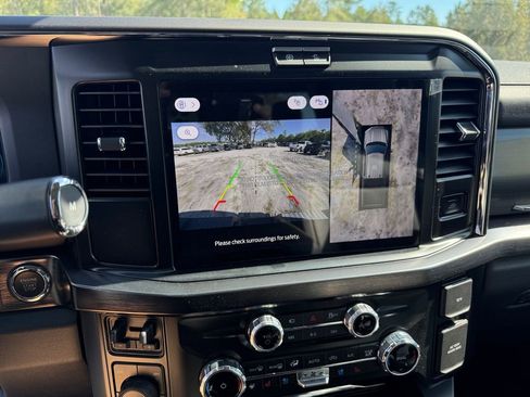 New 2026 Ford F250 Lariat w/ Black Appearance Package image 34